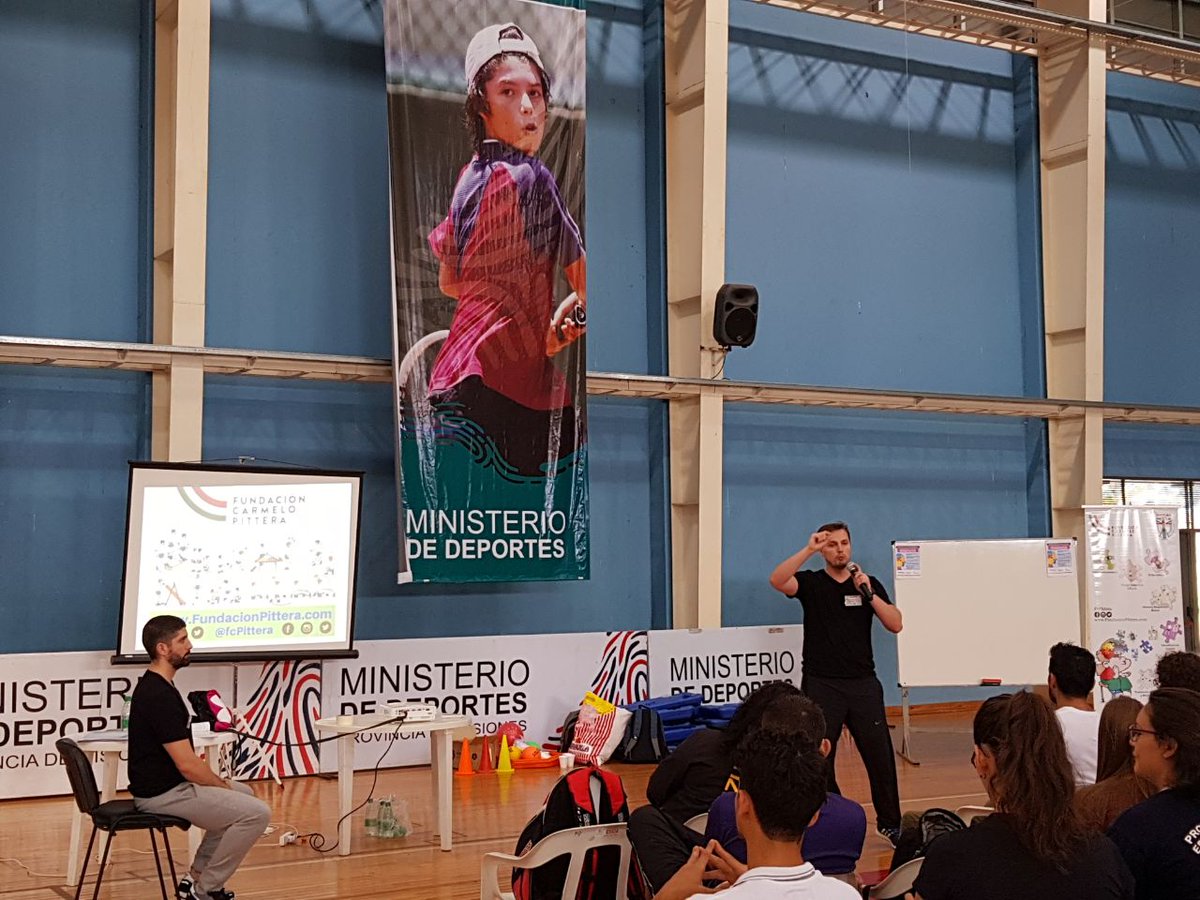 AldoSteinhorst's tweet photo. Seguimos generando y apoyando iniciativas con nuestro #programadecapacitaciones el objetivo es poner a disposición a nuestros profesores, entrenadores y deportistas, temáticas de su interés. https://t.co/HHDaeKcrVk