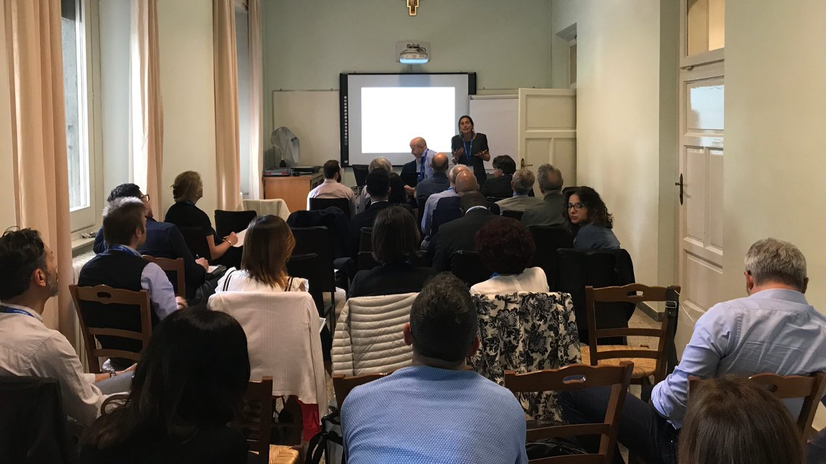 confartigianato's tweet photo. Al gruppo #Energia e #Ambiente si studiano gli strumenti tecnologici per favorire l’erogazione dei servizi energetici, dalle piattaforme di comparazione prezzi ai tools dei consorzi energetici, #Caem, #CEnPi e #Multienergia. #DigitoErgoSum #Confartigianato #Servizi2018 https://t.co/MGVjxqWXuh