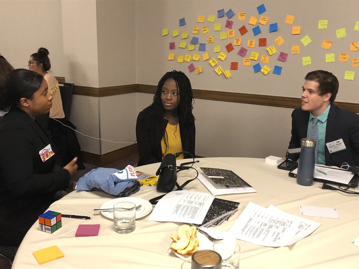 captainplanetfd's tweet photo. We had an amazing time hosting the annual Student Summit at the @greenschoolscon on May 3rd! Check out some moments from the conference in the pictures below! Special shoutouts to @ErinSchrode, @JohnRSeydel, @earthguardianz, and @IETEF for telling their stories! #GSEC2018 https://t.co/uyKkPDzmV9