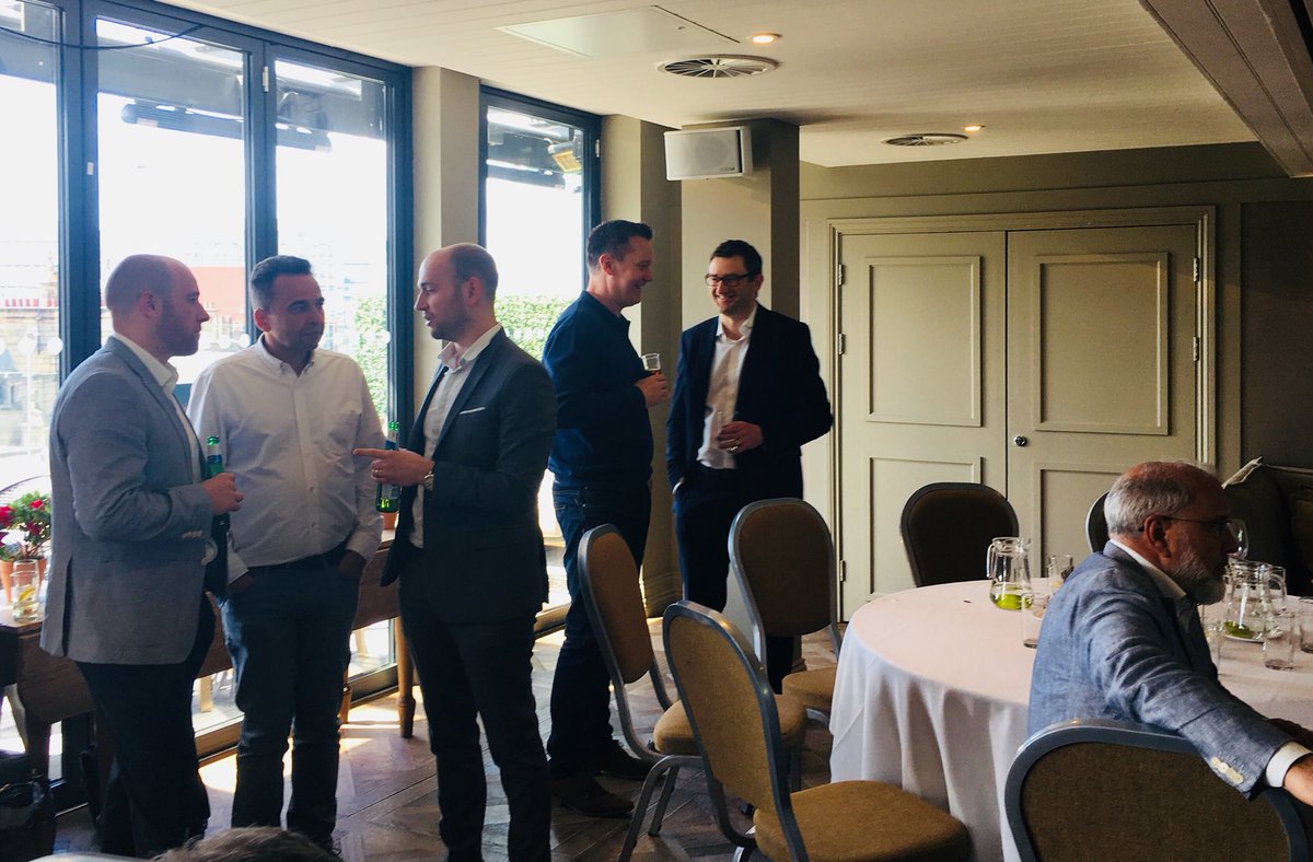 jasper_sanders's tweet photo. Great to see old friends &amp; colleagues at Les Lang’s Birthday do. Happy Birthday Les! #tillassetmanagement #askrealestate #property #developers @bdp_com @BirkinJrb https://t.co/nWWNTlq95w