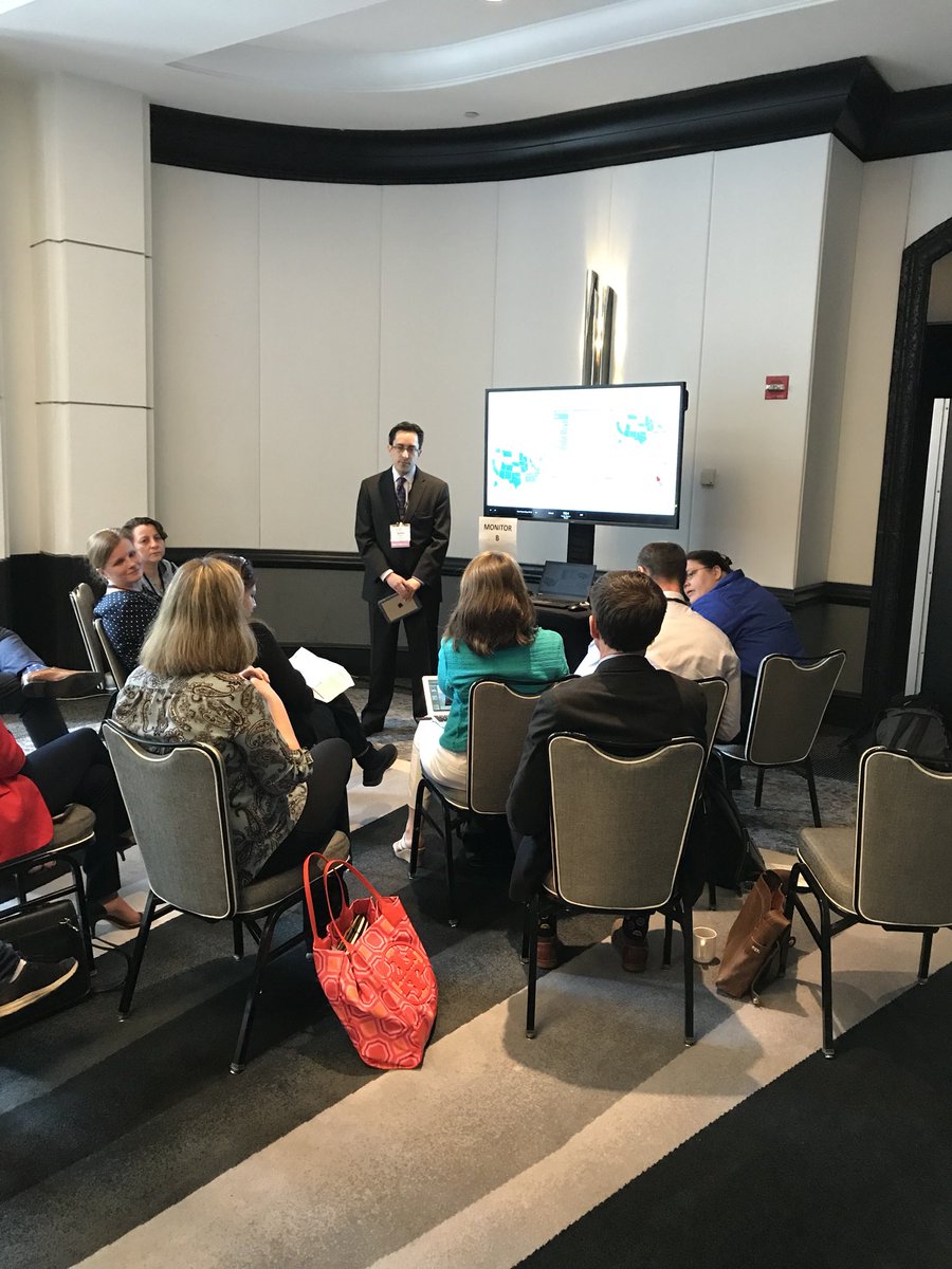 tgruffi's tweet photo. @DrJLozada presents on rising maternal mortality in the US at #SOAPAM2018  @NU_OBAnes https://t.co/JvRsDHOmIj