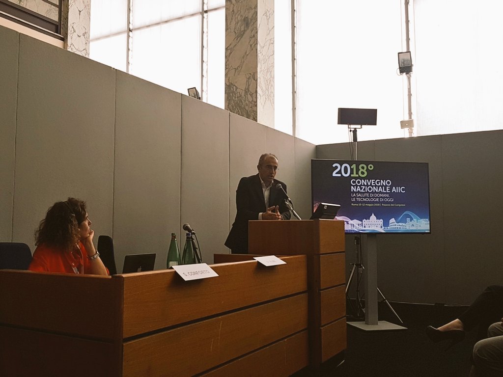 Rosy_FMDigitale's tweet photo. Al convegno @AIIC_IngClinici tra pochi minuti @AlfonsoHMolina racconta l'esperienza #Digilifeworkout e i risultati emersi durante i lavori agli ingegneri clinici d'Italia. @fmdigitale https://t.co/lVYuFsgwfG