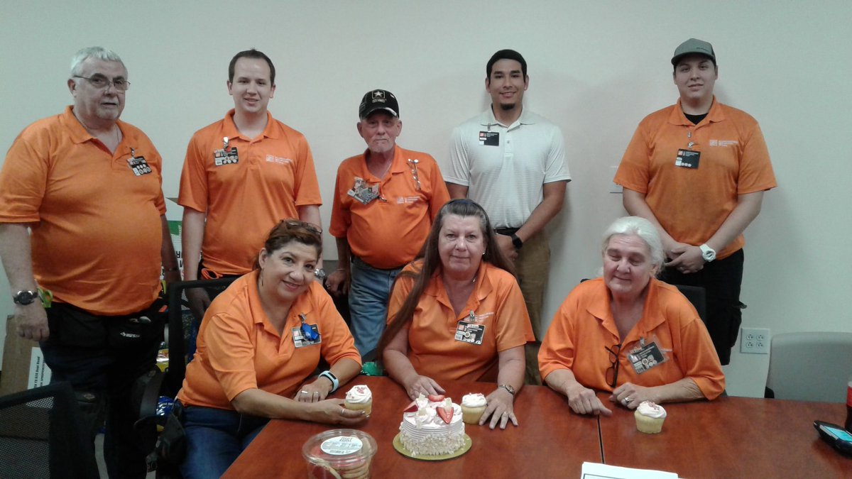 6818MET's tweet photo. Celebrating mother's day with these 3 ladies.  Happy mother's day to Rita, Regina, Cathy, as well as all the mother's out there!!!! @JudithR74613120 @THDMET220 @Heather_THD @CelSaTx11 @honeyspuddin https://t.co/2VGMzUKDo3