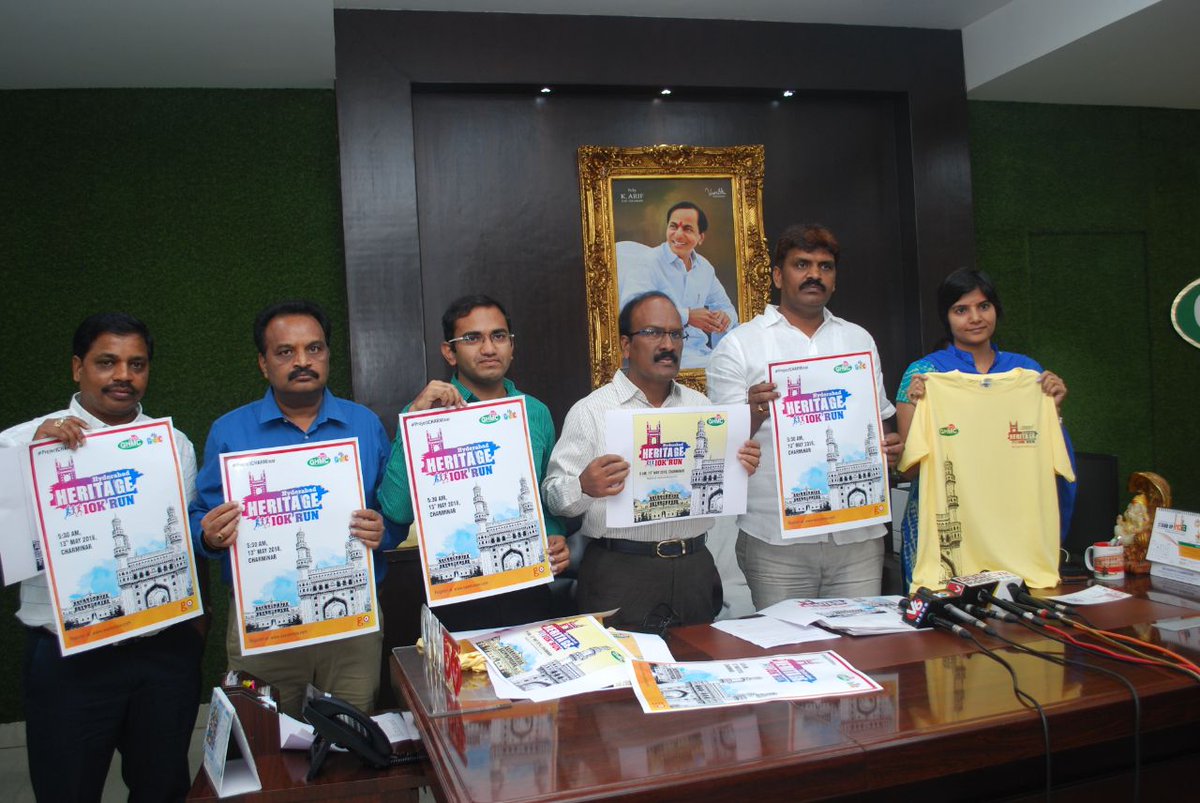 CHARMINAR_GHMC's tweet photo. Unveiling the T-shirts and Posters for first ever Heritage run! By Mayor GHMC and Commissioner, @acit_ghmc @zcwz_ghmc @zcsz_ghmc @zcnz_ghmc @bonthurammohan @CommissionrGHMC @acit_ghmc @KTRTRS @CPRO_GHMC https://t.co/V40JzPMgjX