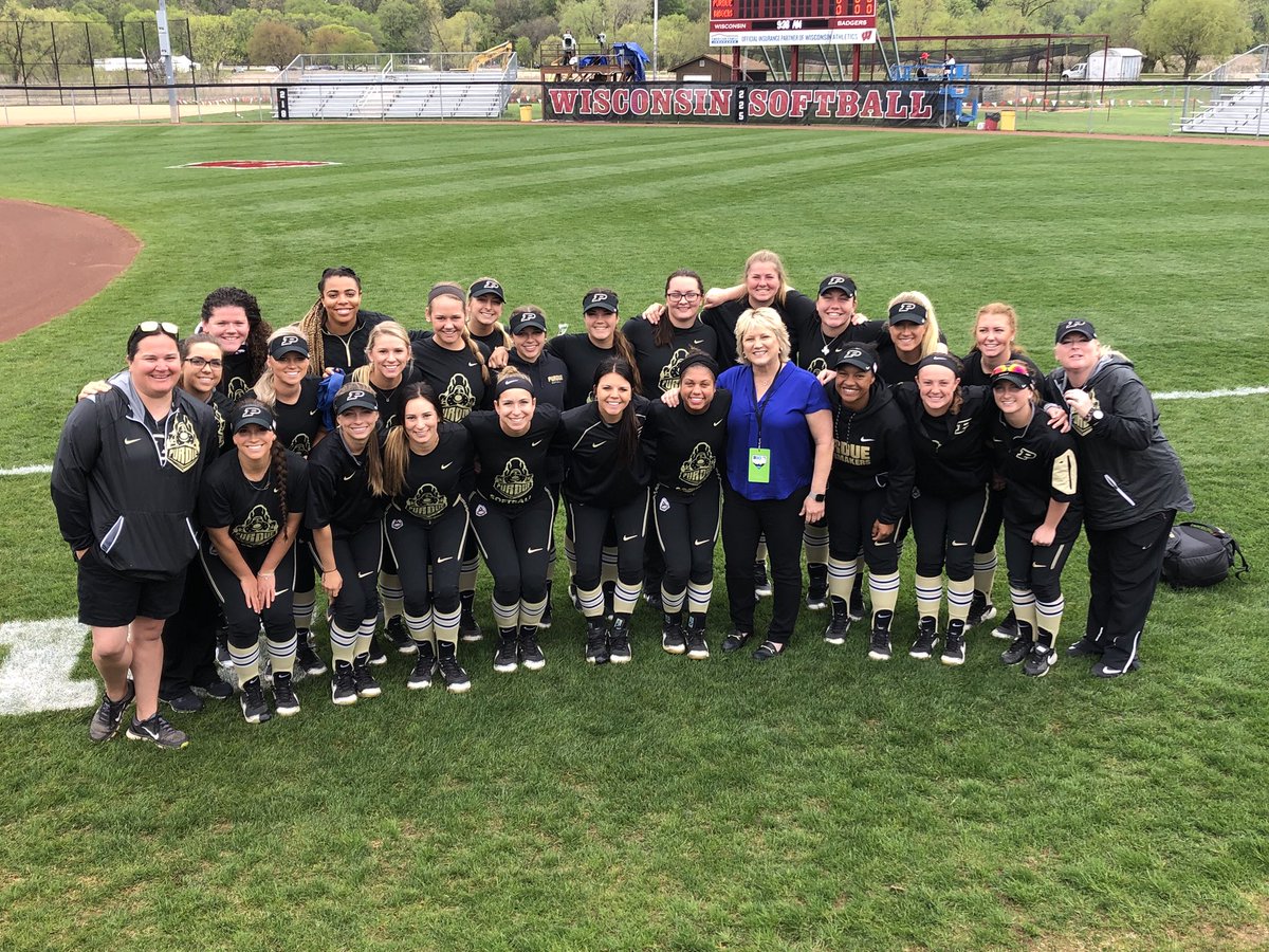 CoachDeOliveira's tweet image. Always great when you get to start the day w/ @PurdueSoftball Former Head Coaching Great &amp;amp; @NFCAorg Executive Director @CoachBrugg! #PurdueSoftballFamily #FoundationLayer #GrowTheGame #GFDF