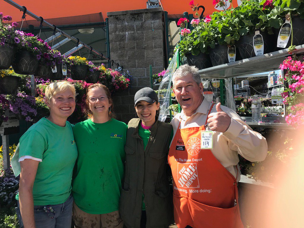 3485HD. Homer awards for team from Growers. Could not make it through the season without them. Above and beyond.