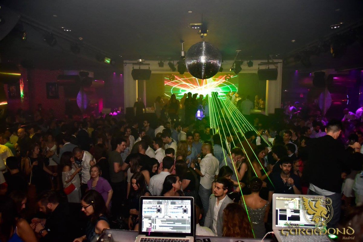Listas_sabado's tweet photo. Todos los viernes Euforia New Garamond: https://t.co/POrm4Lq78W fiesta garantizada! https://t.co/eMa2dInDk1