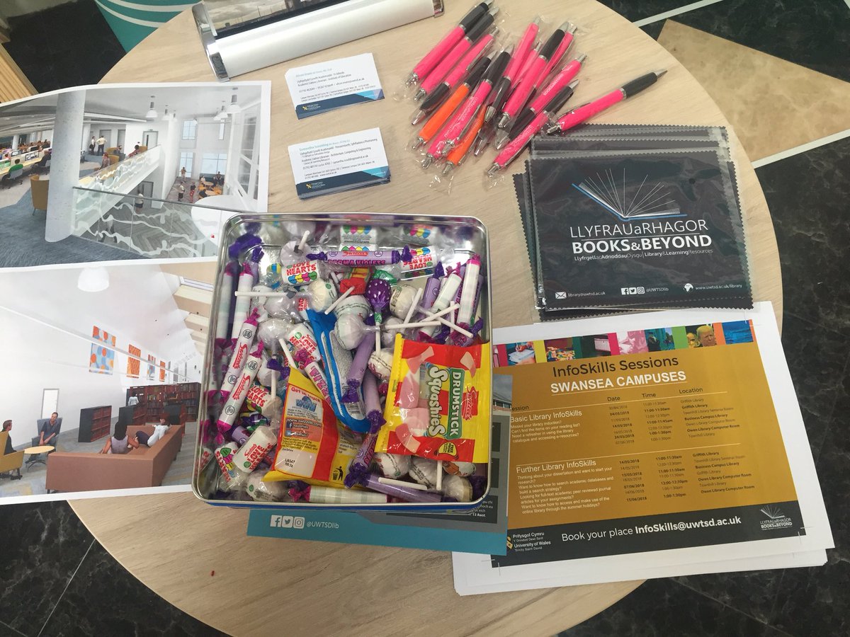 UWTSDLib's tweet photo. We’re here at Townhill campus today #PopupLibrary no.3! Come and see us @AliEvans10 and @rwhitf here until 2pm. #SA1Library #TheForum https://t.co/hj6g1h6Vnd