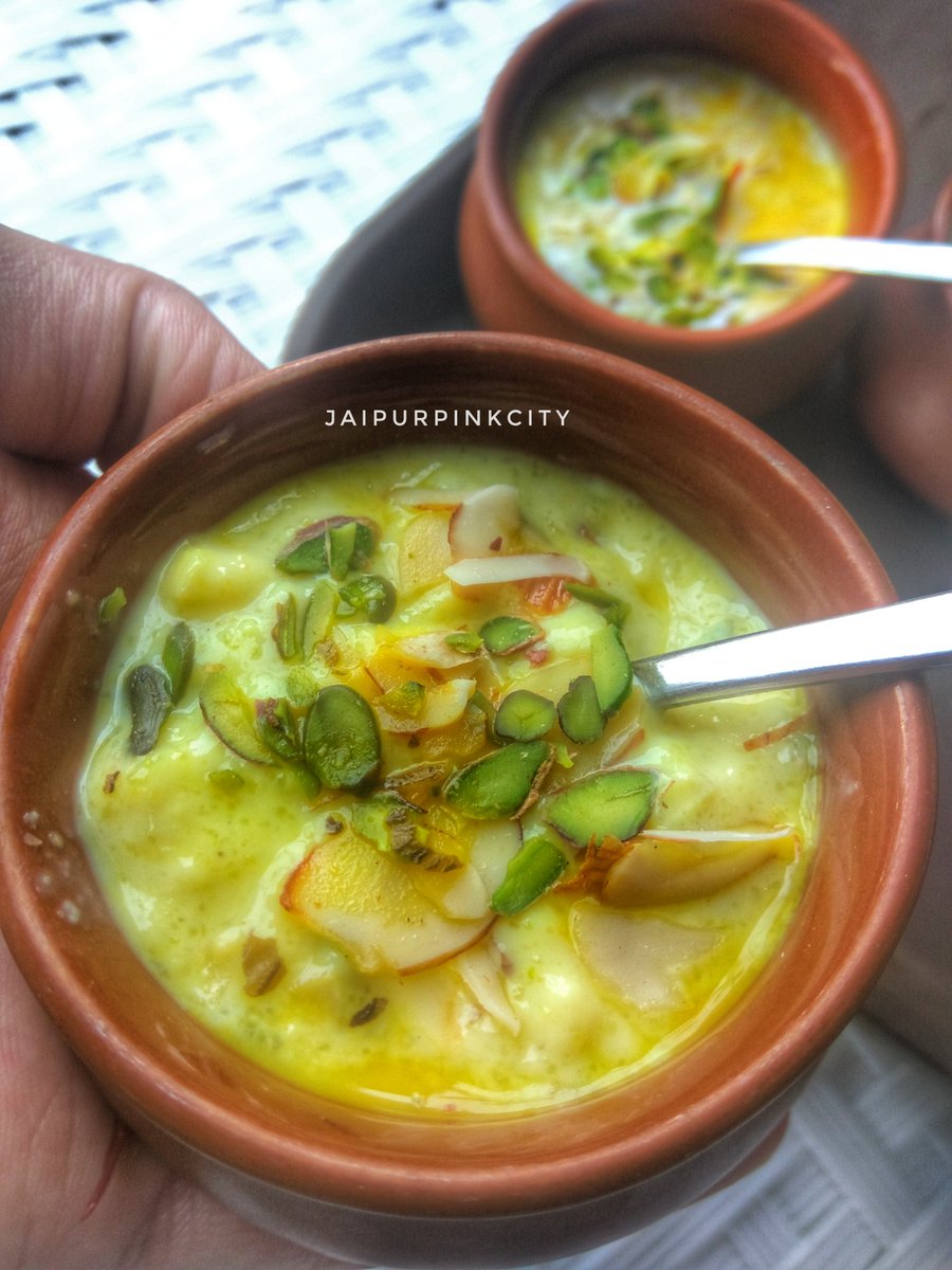 Dessert Love ❤ .
.
.
फिरनी - For these Hot Summer days 

#Jaipur #Phirni #dessert #Jaipurfood #foodshot #instafood #cafefood #streetfood #like4like #l4l #nomnom24x7 #indianfood #goodfood #buzzfeast #foodtalkindia #foodcoma #foodsoul #streetfoodindia #foodcoma #potd #trending