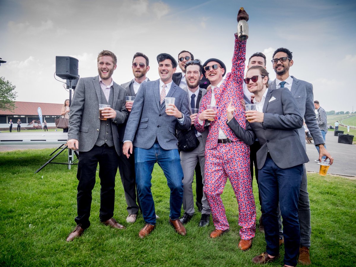 Looking forward to this year’s Gentlemen’s Day <a href="/BrightonRace/">Brighton Racecourse</a> Friday 8th June. Think it’s time to get a new blazer &amp; tie 🐎 👔🍻