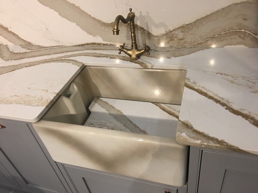 We love this display at @GDLive_UK featuring <a href="/CambriaSurfaces/">CambriaSurfaces</a> Brittanicca Gold. The perfect finish for a kitchen worktop. #MyCambria #quartz