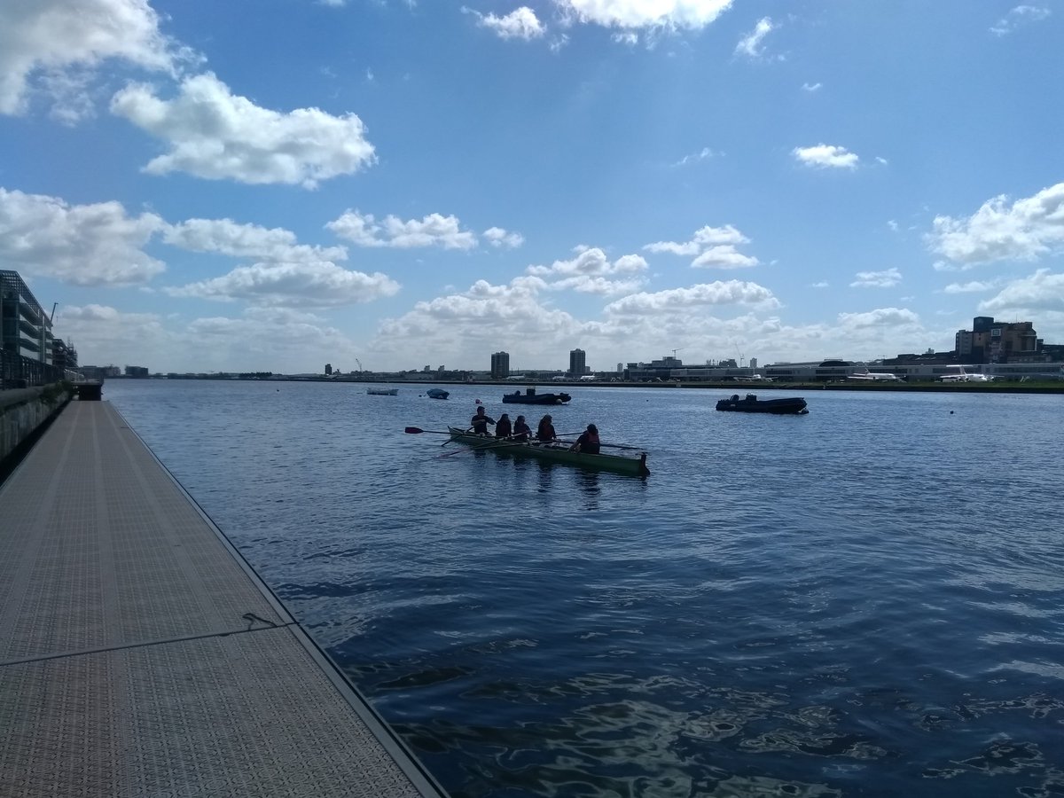 SmudgerAndy's tweet photo. Here's our #Elevate18 rowers out on the water! #Learn2Row @LYRowing @RDocksAdventure https://t.co/xqZ8X7LAeA