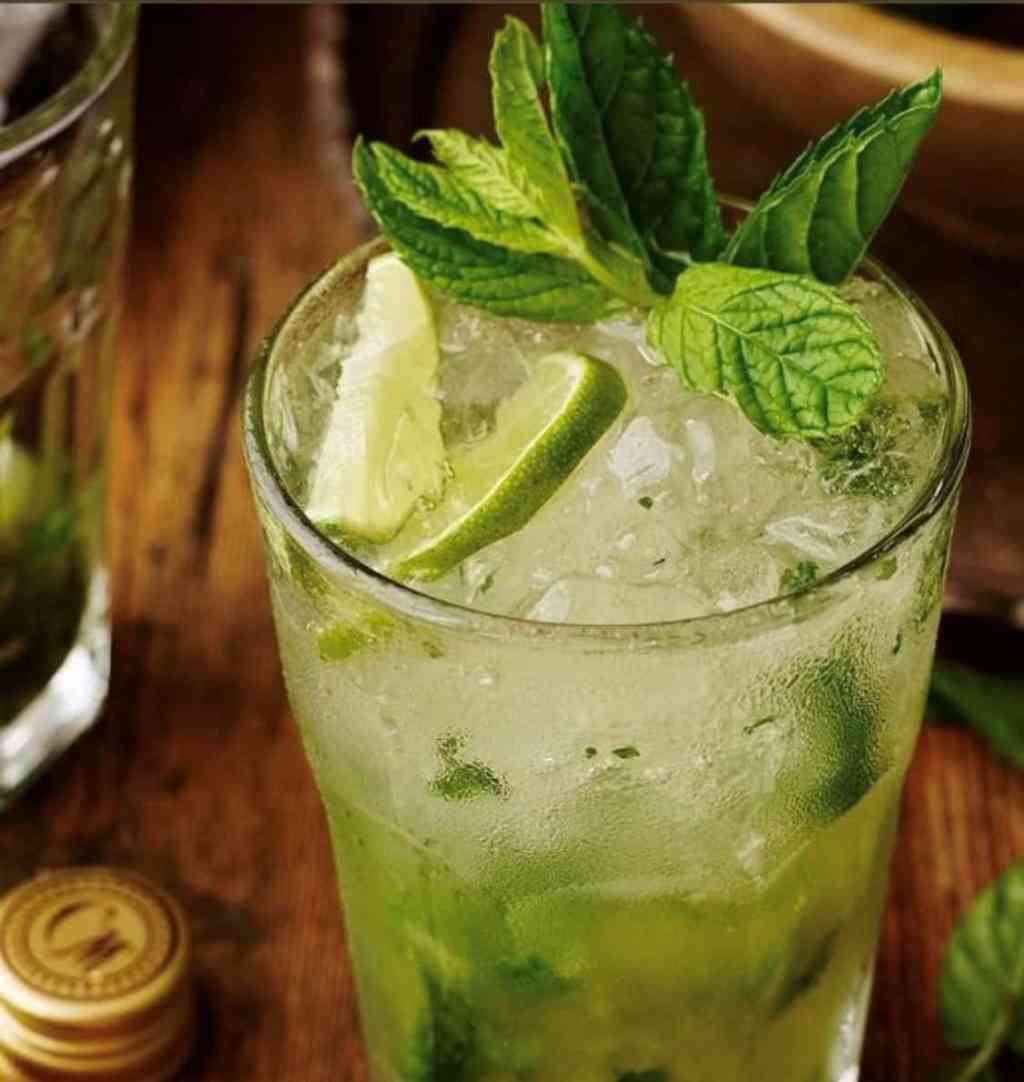 Aoibhín’s Top 5: Cocktails in Clare clareecho.ie/aoibhins-top-5…