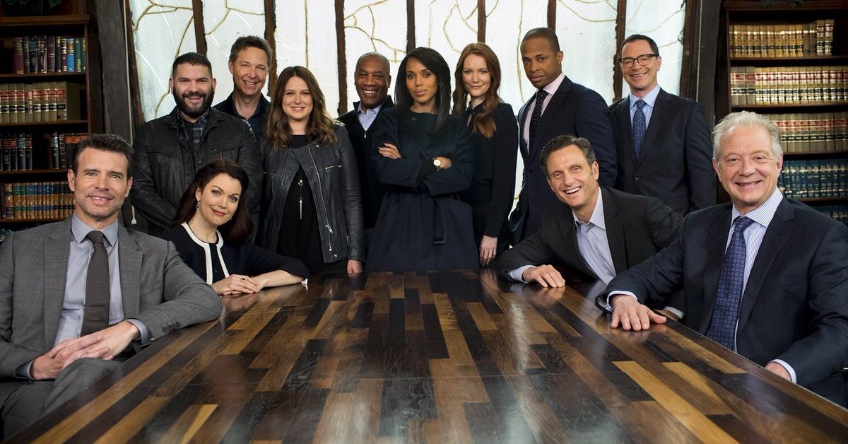 scandalphile's tweet photo. #TheFinalScandal airs at 10pm in the UK tonight on #SkyLiving 😍🍷🍿 #UKGladiators White hats on fam!!!! 😱💖 #BestCastAndCrewEVER 👏🏽👏🏽 #Scandal @kerrywashington @tonygoldwyn @jscandalp @ABCStudiosUK https://t.co/8jttTBMQHR