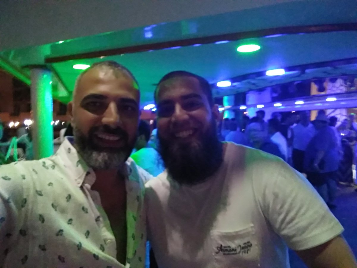birdchain_io's tweet image. It's always great to meet a member of our community! Thank you Babar Shabir for pitching the Birdchain to Joao :D 
#Birdchain #ICO #CommunityMember #Bitcoin #ethereum