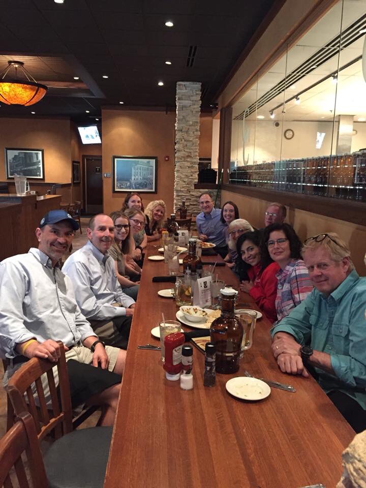 nomorewallflowr's tweet photo. Dinner with my Marathon In Training group. We talked about the good & bad of racing & what’s next. #davesmit #runtoledo #toledoroadrunners #gcm https://t.co/SFOcYVa55j