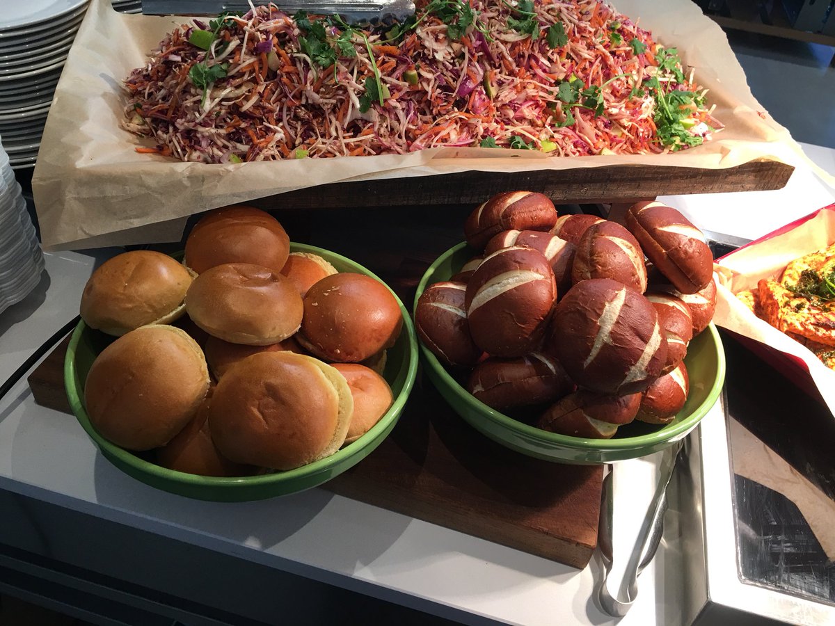 aviator_cafe's tweet photo. We are ready to go with our buffalo chicken burger and if you fancy something lighter come try our loaded potato skins :) @ardis_david @fbpfarnborough @chandco https://t.co/AodEp6TxY0