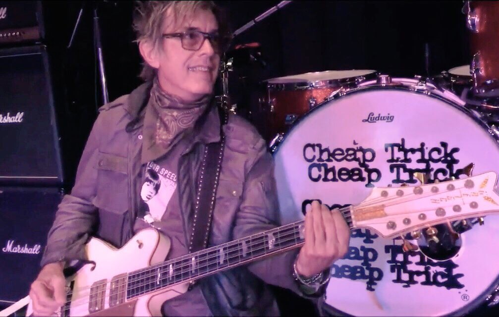 12 Happy Birthday 12
Tom Petersson  Cheap Trick
Auf Wiedersehen  