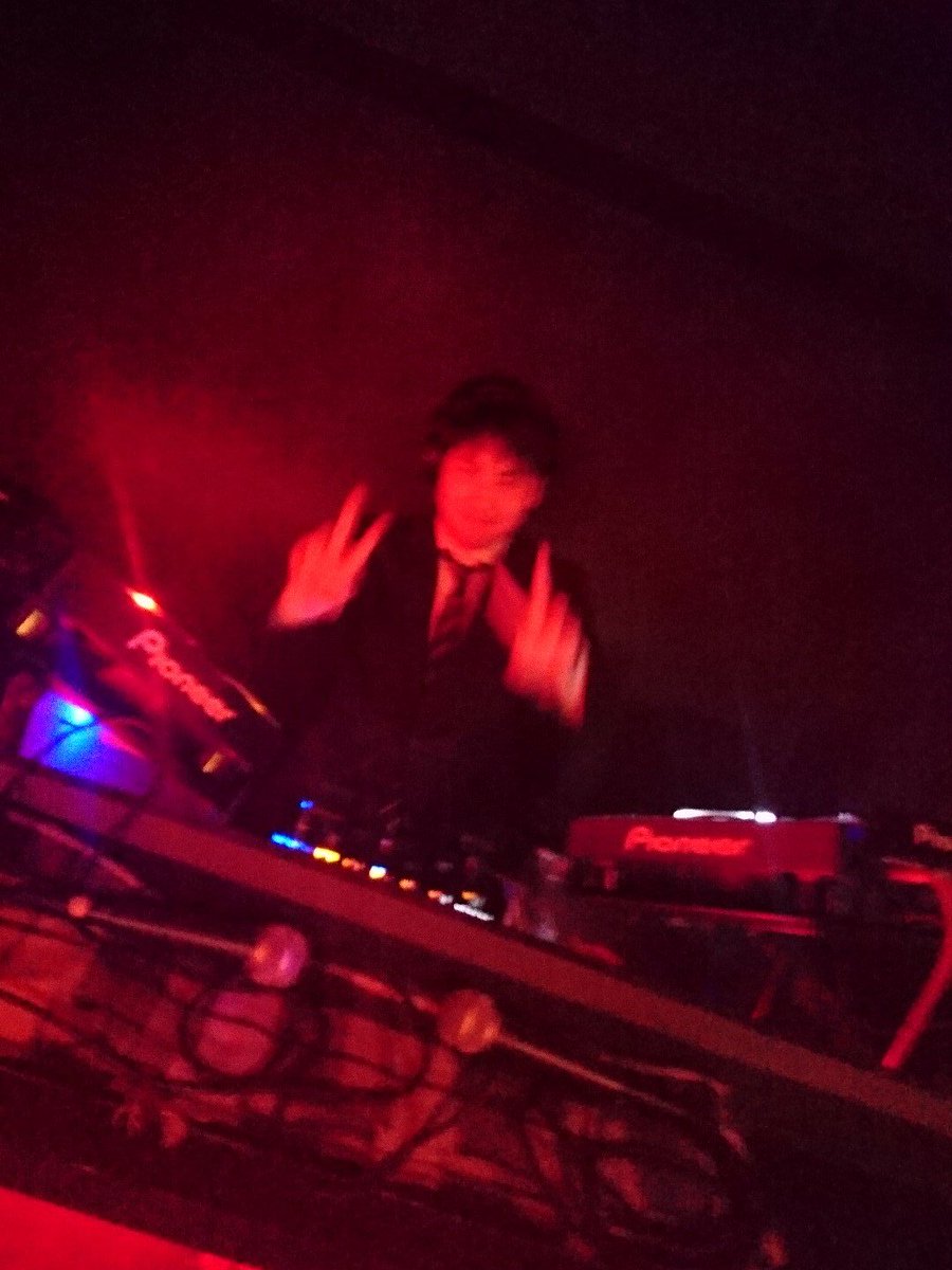 dj_nliya's tweet photo. 飛田ガールズがいて、喜んでる飛田。
#FLaT06 https://t.co/sf11m6ig55