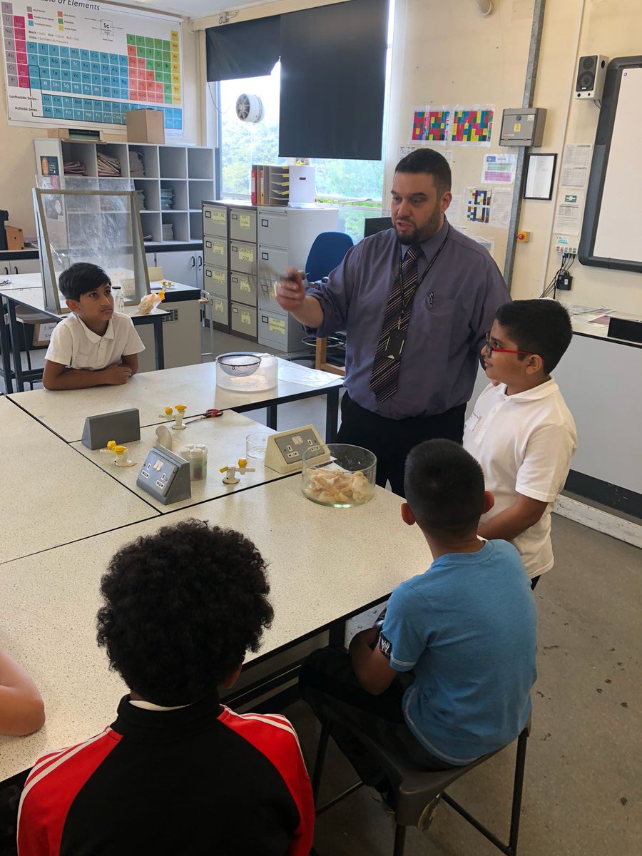 Norlington6form's tweet photo. Next year’s Yr7s taking part in taster classes in maths, science, design technology and PE at our transition evening #Welcome https://t.co/BRooek3nrJ