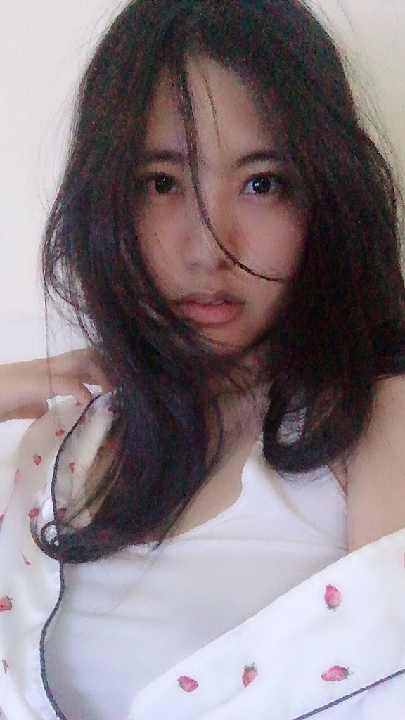 自撮りが気持ち悪い件について 自撮りが気持ち悪い件について