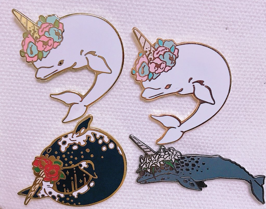 jin_ec's tweet image. 외뿔님 RT이벤트에 당첨되어서 뱃지선물 받았어요!! 벨루가🐬와 분홍마테🌸입니다!!! 꺄악~😍😍  감사합니다!!😊😭
제가 구입했던 아이들은 골드인데 
이벤트로받은 아이는 로즈골드네요😀
눈도 분홍입니다!!!!!👍👍
❤️역시 외뿔님 뱃지는 사랑입니다❤️