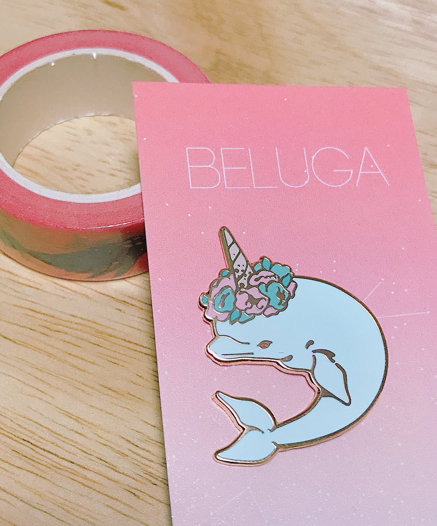 jin_ec's tweet image. 외뿔님 RT이벤트에 당첨되어서 뱃지선물 받았어요!! 벨루가🐬와 분홍마테🌸입니다!!! 꺄악~😍😍  감사합니다!!😊😭
제가 구입했던 아이들은 골드인데 
이벤트로받은 아이는 로즈골드네요😀
눈도 분홍입니다!!!!!👍👍
❤️역시 외뿔님 뱃지는 사랑입니다❤️