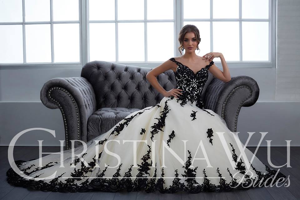 WedExUK's tweet image. WOW, what stunning and unique dress. Come down to @Hatfield_House on Sunday 3rd June. Where @PromtoBride will be showing off some fantastic dress on the stand and two signature fashion shows at 12.30pm and 2.30pm, 
#weddingdress #bridetobe #fashionshow #engagement #hatfield