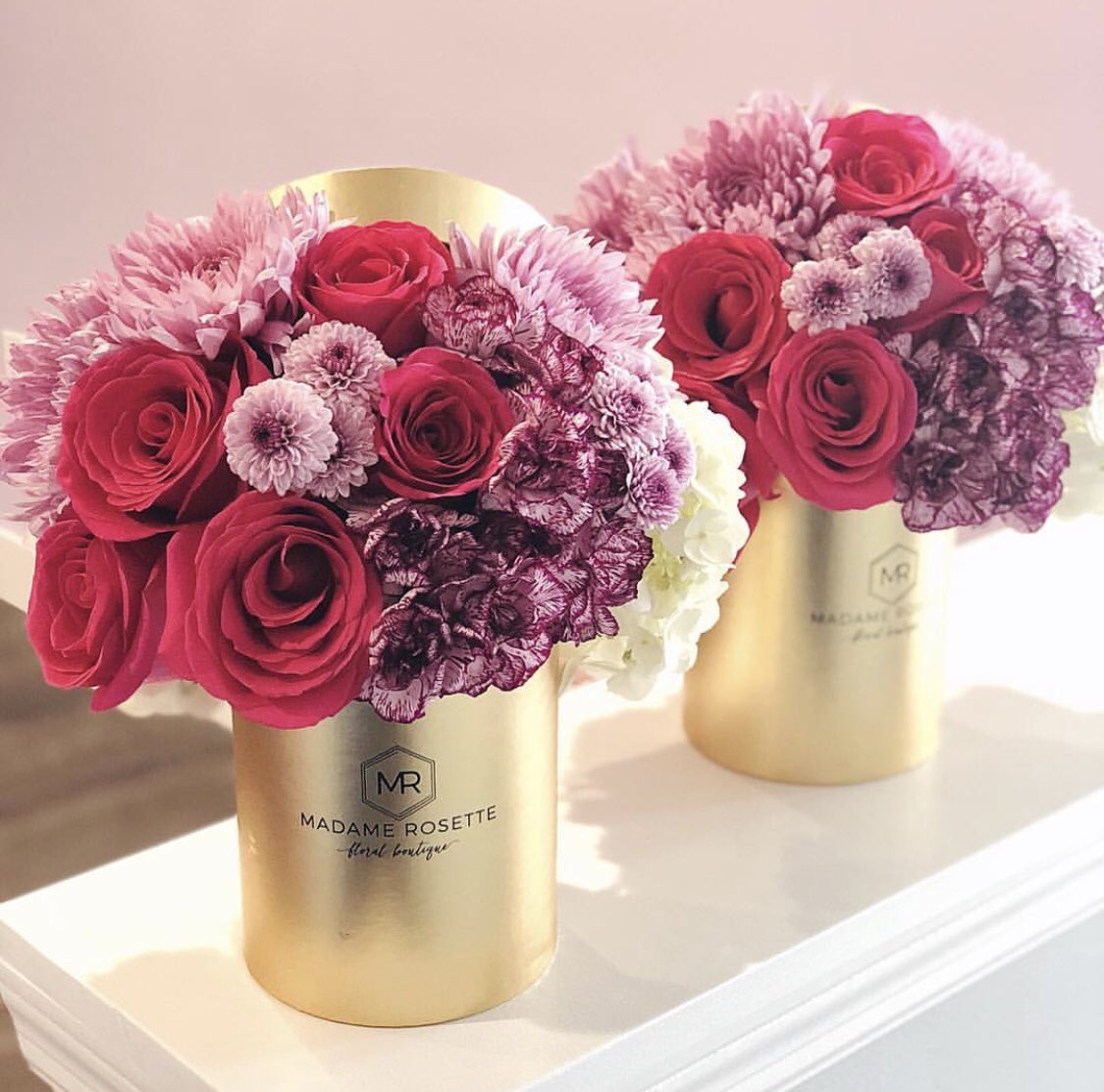 Mini Extravaganza Mix Fresh Cut flower Box 💜💜💜
#flowers #mothersdaygift #miami #ThursdayMorning 

instagram.com/p/BiaZ_wkh-zI/