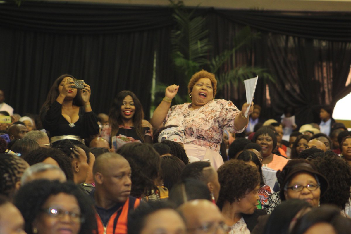 DUT_Tweets's tweet image. Proud moment for everyone at #DUTGRAD2018 @RadioDUT @JournalismIziko @DUTAlumni @ButiManamela