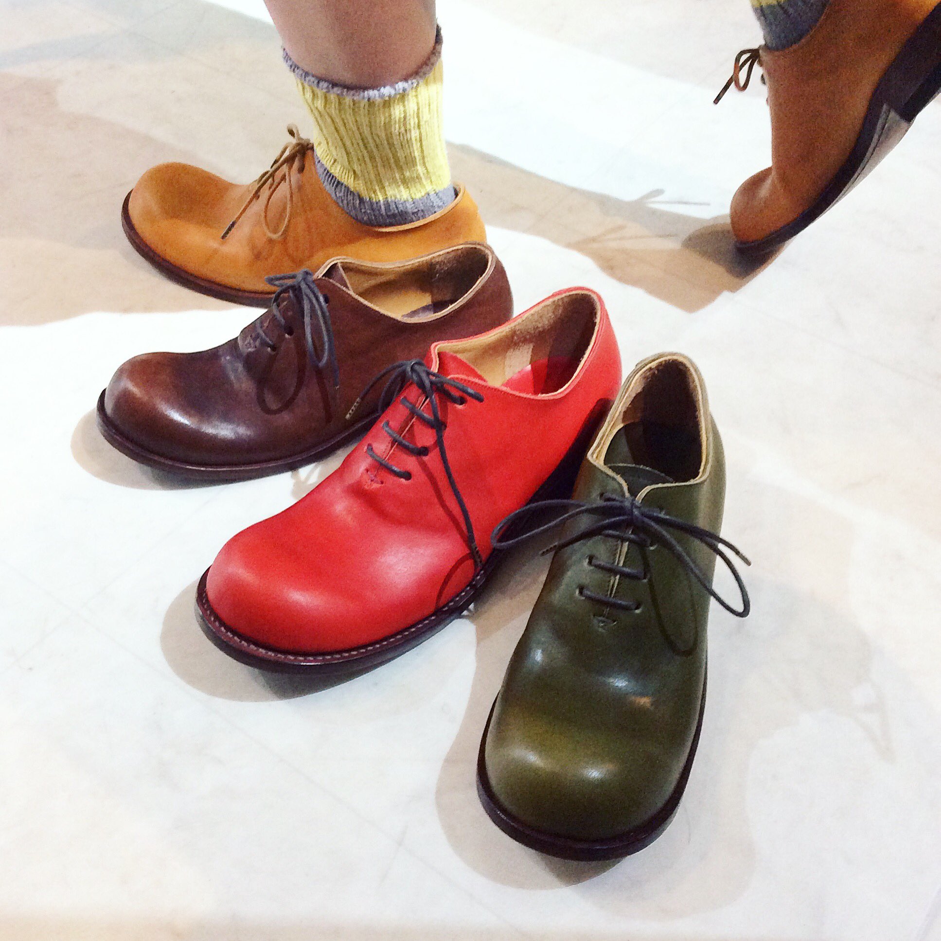 マメチコ Fashion Vintage Fire King ホールカット 一枚革 のニューモデル 東雲 大変ご好評をいただいている ヒラキヒミ オーダー会も あと3日となりました 本日もご来店 Amp ご注文 本当にありがとうございます オーダー会は