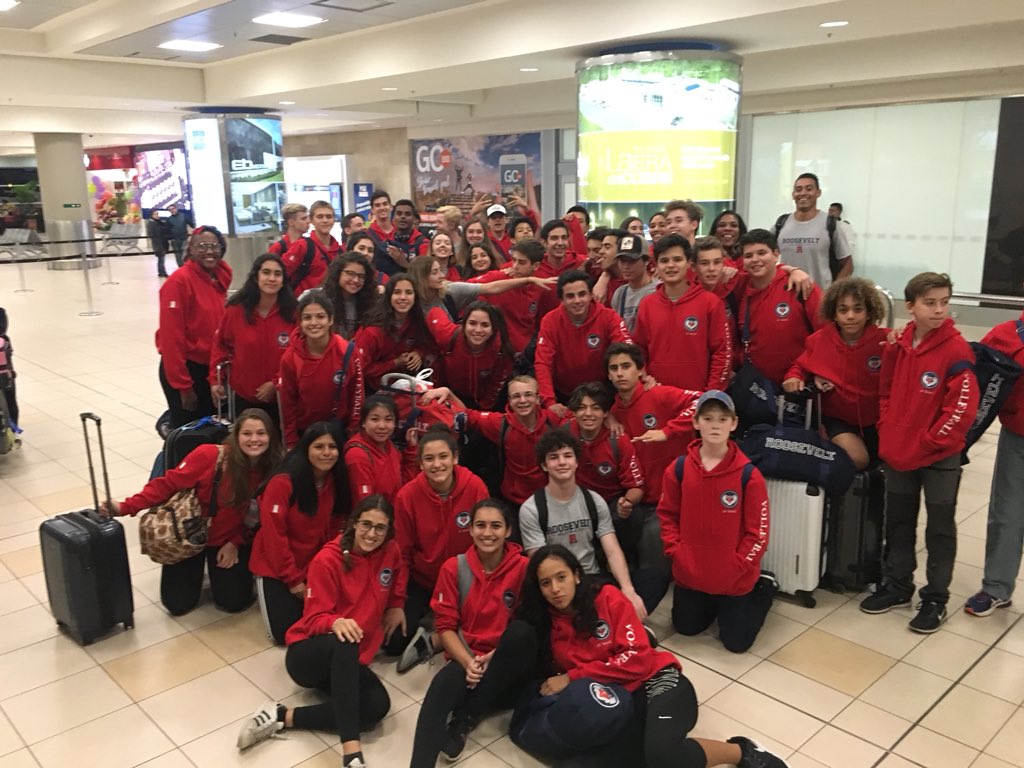 FDR_Condors's tweet photo. Condors have arrived in Quito! #SAAC #FDRrocks @FDRHighSchool @FDRMiddleSchool Let’s play some volleyball! https://t.co/FqfnRcCxwM