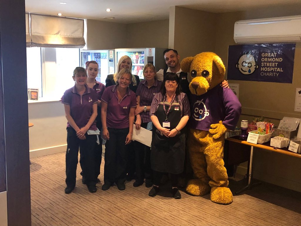 Bernard’s come to visit us here at Huddersfield North aka “Jewel of the Crown” He was very impressed by our fundraising efforts 👍🏼 <a href="/SDEBDD/">simon ewins</a> @WYBorn_Bred <a href="/AndyFr4ncis/">AndyFr4ncis</a> <a href="/MrBernardBear/">Bernard ʕ´•ᴥ•`ʔ</a> <a href="/JohnCEnglish1/">John English</a> <a href="/GreatOrmondSt/">Great Ormond Street Hospital for Children</a>