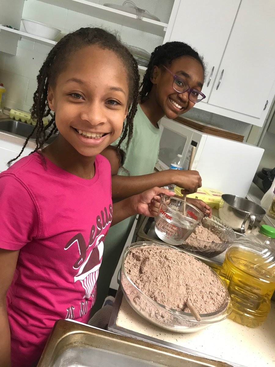 SarahFraher's tweet photo. Cooking for Teacher Appreciation Week! https://t.co/gaFatfvCwE