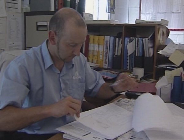 Square1_UK's tweet photo. #ThrowbackThursday ... who recognises this man? #30yearsofEurosigns #Signage https://t.co/KHrttVjNJj