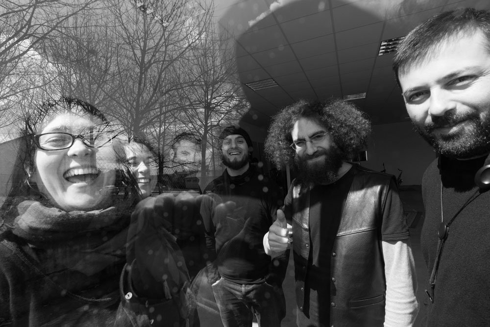 MaquinadeMallar's tweet photo. Que alegría participar na #festado17 da @CSPichel xunto cas amigas #boubas. Primeiro concerto de #lévedo e así de contentas estamos a espera do noso debut¡ https://t.co/p4VBYNTjgj