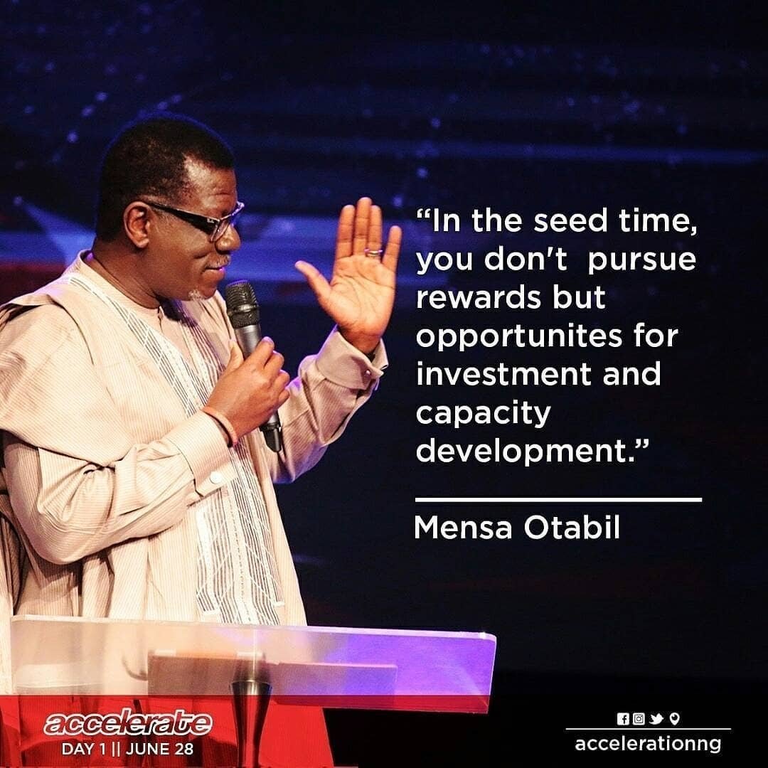 elevationng's tweet photo. It's 40days exactly to #Accelerate2018 and we are throwing back to @MensaOtabil snippets from #Accelerate2017 

#GainGround #throwback 
#StrongerAndFaster 
#ElevationNG https://t.co/ak9ynefGqp