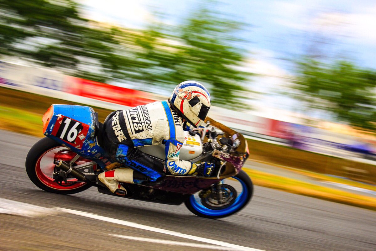 ストリートボンバー 今回のストボンで行われた赤ゼッケン賞の写真達を紹介します 当日プリントアウトしてライダー達にプレゼントしました 1 Kazunsr50 2 Acnb Y 128 3 Esuseban 4 M Art 69 T Co Dtwf3vyzh6 Twitter