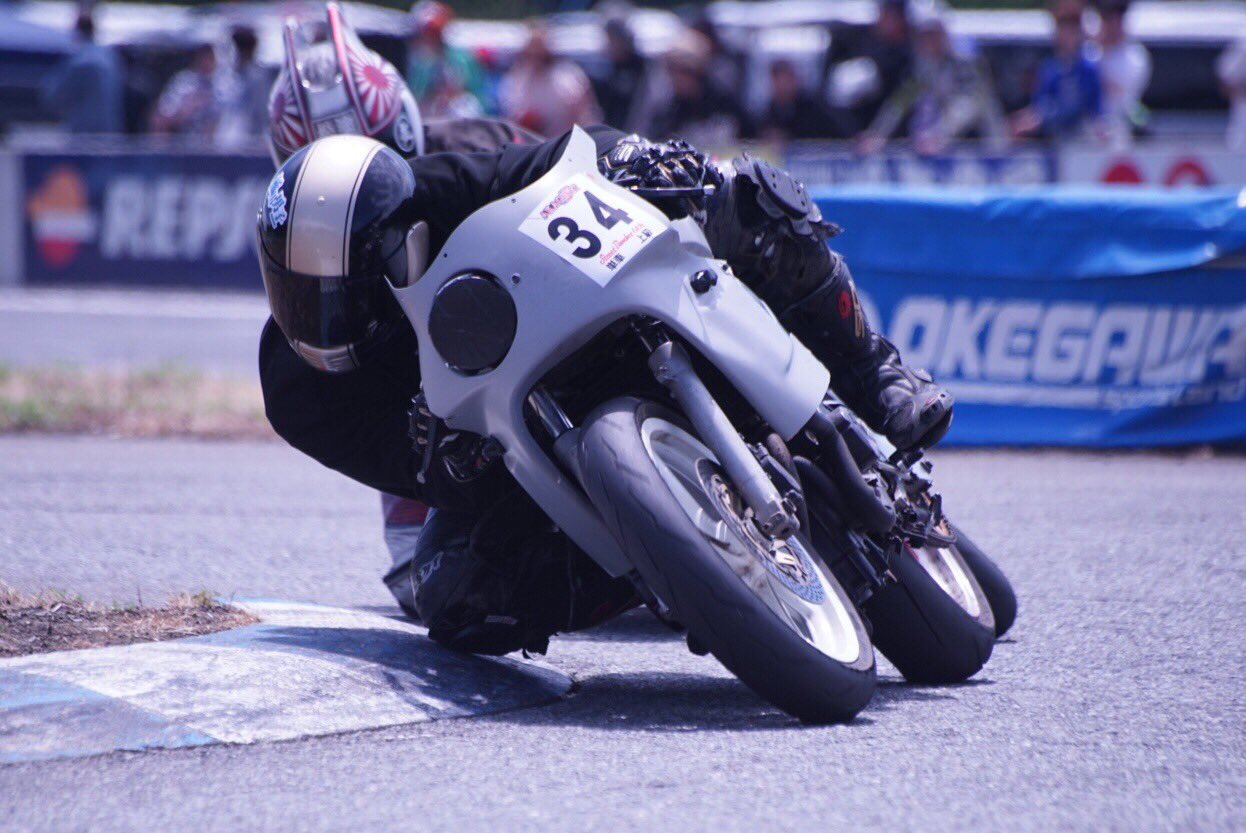 ストリートボンバー 今回のストボンで行われた赤ゼッケン賞の写真達を紹介します 当日プリントアウトしてライダー達にプレゼントしました 1 Kazunsr50 2 Acnb Y 128 3 Esuseban 4 M Art 69 T Co Dtwf3vyzh6 Twitter