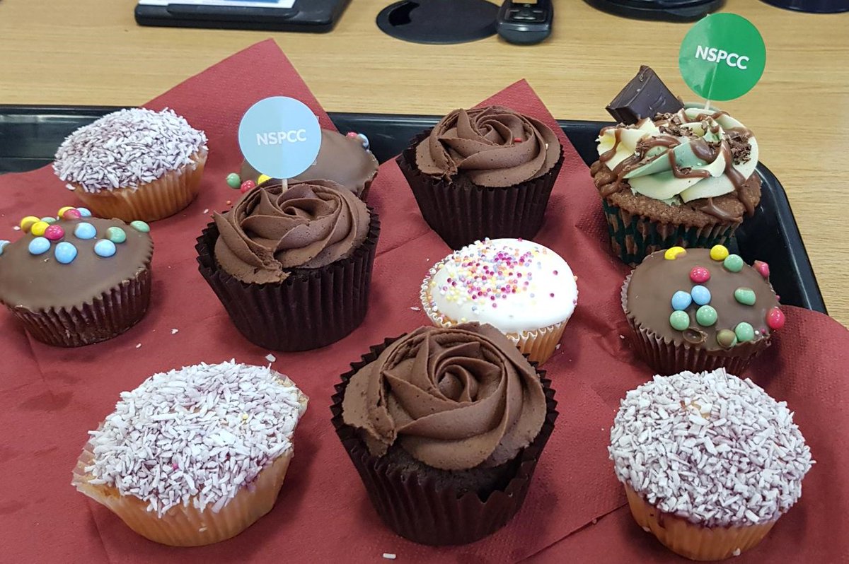 TELengineering's tweet image. We raised over £30 today with our little cupcake sale! Not bad for an office of four! Thanks to our bakers, and our buyers! We are now OVER TARGET!hurrah! 😱✌️@NSPCC #cakesale #2daystogo