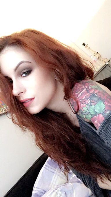 💨👀 https://t.co/EvTB8bX3lv<a href="/tag/hotteacher"class="tags"><span>#hotteacher</span></a>