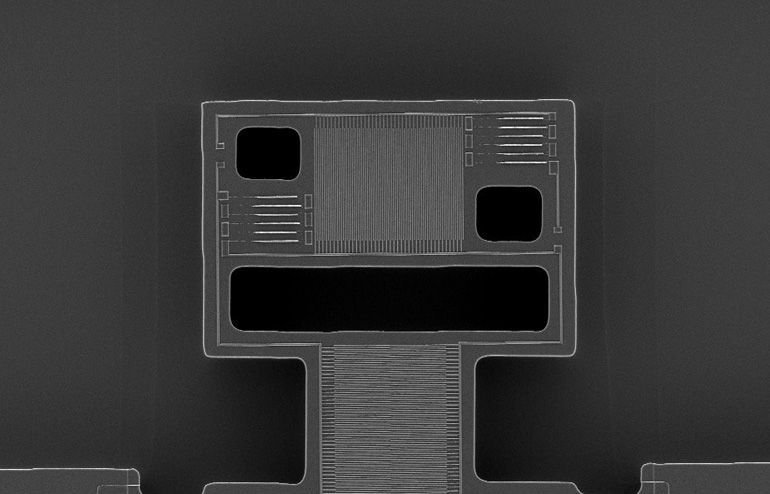 Aurora_QT's tweet image. The &apos;0-pi&apos; qubit - protected against decoherence.  Apparently coming soon from the Schuster Lab.  (Also looks like a lopsided robot.)
buff.ly/2FXNt9p
#QuantumGeometry