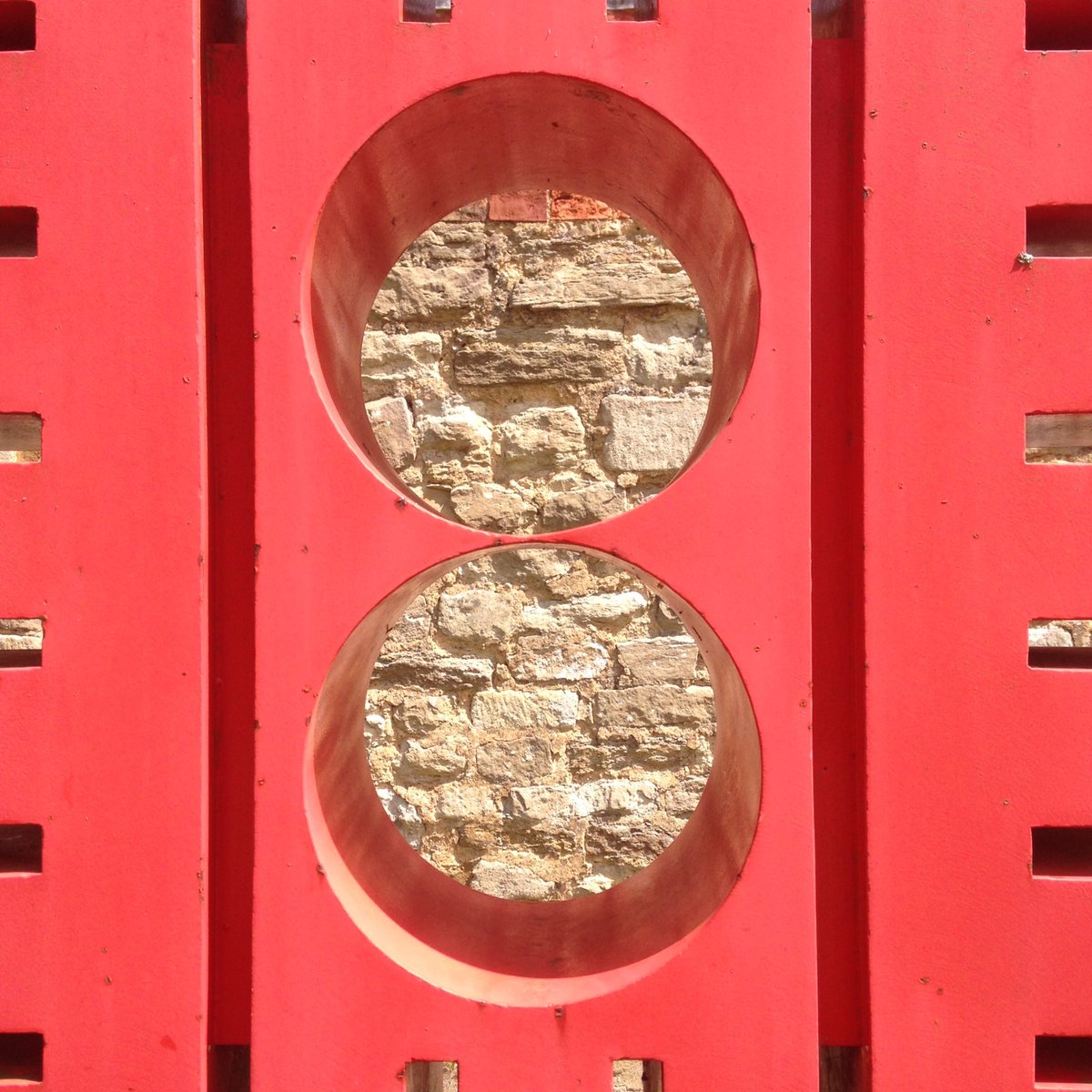 Bradwell Abbey is home to #MKCityDiscoveryCentre which houses the city archive, as well as the Benedictine priory &amp; chapel, and plenty of sculptures. #discoveringmk #pedallingculture <a href="/CultureMK/">CultureMK</a> @Director_MKCDC