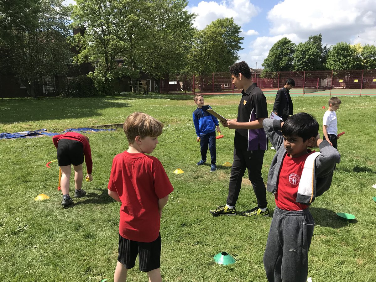 BedfordSSPs's tweet photo. Yr 3/4 Tri Golf festivals in action at Kings Oak Primary. 160 children participating supported by the @BFS_sport Leaders &amp; @mowsbury @SJF_Golf. @GreatDenhamPS @SpringfieldBeds @WilsteadLower @SheerhatchPS @shortstown_ps https://t.co/k90plNP4SK