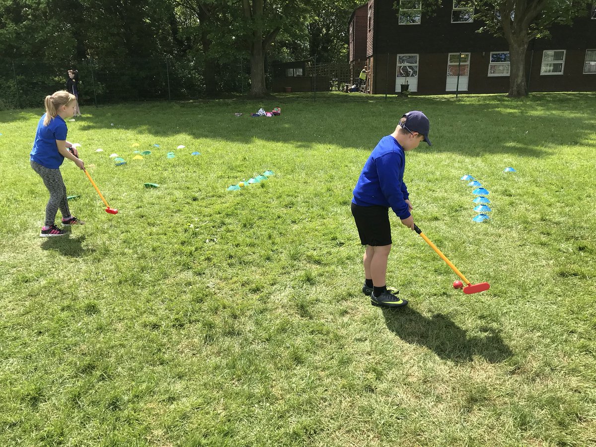 BedfordSSPs's tweet photo. Yr 3/4 Tri Golf festivals in action at Kings Oak Primary. 160 children participating supported by the @BFS_sport Leaders &amp; @mowsbury @SJF_Golf. @GreatDenhamPS @SpringfieldBeds @WilsteadLower @SheerhatchPS @shortstown_ps https://t.co/k90plNP4SK