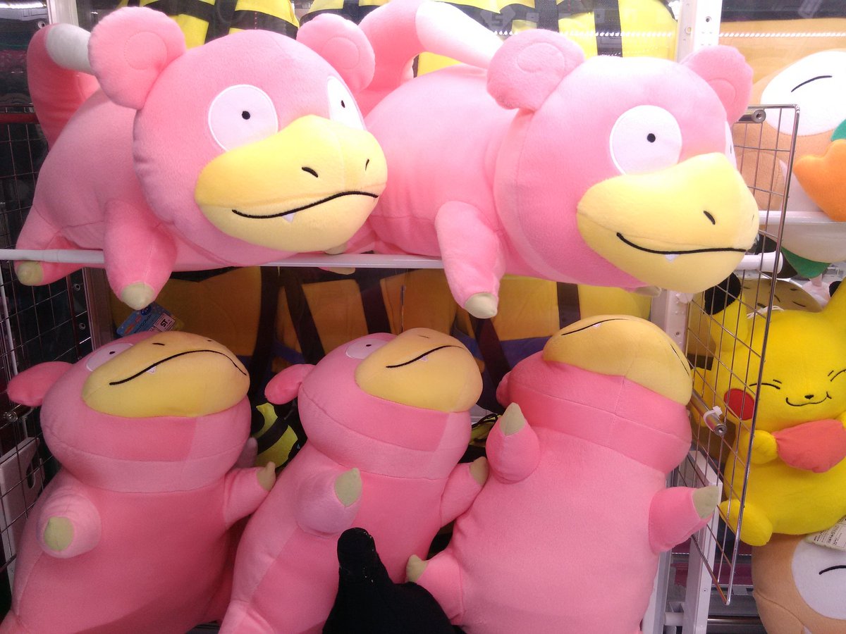 ラウンドワン梅田店 Pa Twitter めちゃでかヤドンぬいぐるみがラウンドワン梅田に登場です 本当に超ビッグサイズなので是非お店に来てその 大きさを 確かめて見て下さい ラウンドワン ヤドン 梅ラ