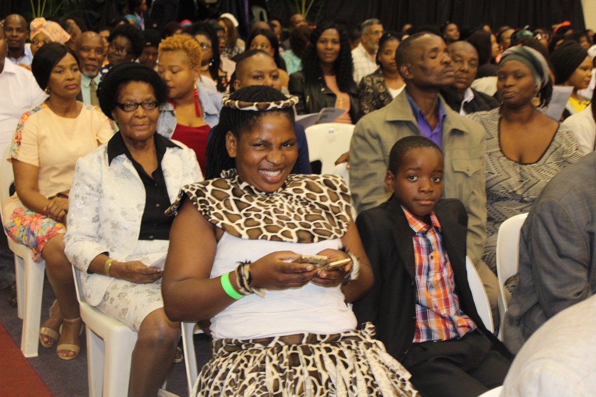 DUT_Tweets's tweet image. This is how you celebrate being a #DUTGraduate at #DUTGRAD2018 @RadioDUT @JournalismIziko @DUTAlumni @ButiManamela