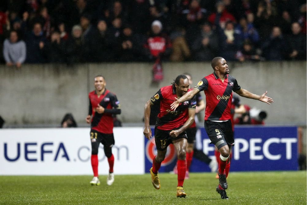 PierreHD's tweet photo. [#StatEAG] Les 3 monuments en chiffres.

0️⃣5️⃣ Moustapha Diallo 
      296 matches
      9 saisons
      30 buts 
      4 buts contre Rennes, sa proie préférée
      10 cartons rouge (Record EAG)
      1 Coupe de France

#MerciDiallo https://t.co/S62N2czWAc