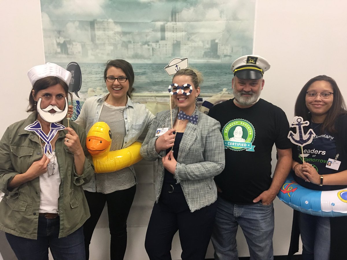 HRichardson_VB's tweet photo. Digital Anchor School Leadership Team Celebration! @Newtown_E @vbschools @BeachSupe @AmyCashwell #vbschoology #vbanchor #YouMatterNES https://t.co/PuDqKeu6XQ