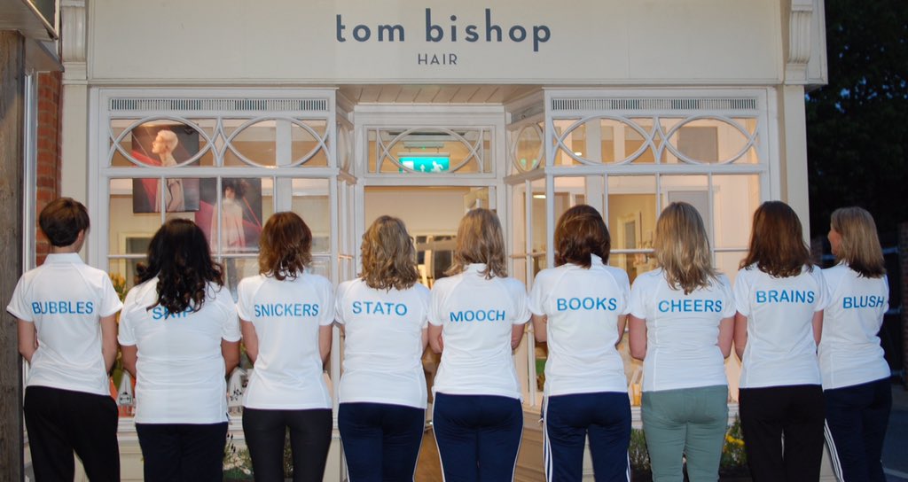 BCC_Women's tweet photo. Thank you to our sponsor @tombishophair for a fabulous send off last night. @LaMangaClub here we come! #Beconsfield #cricket https://t.co/IxZ5UyR9CM